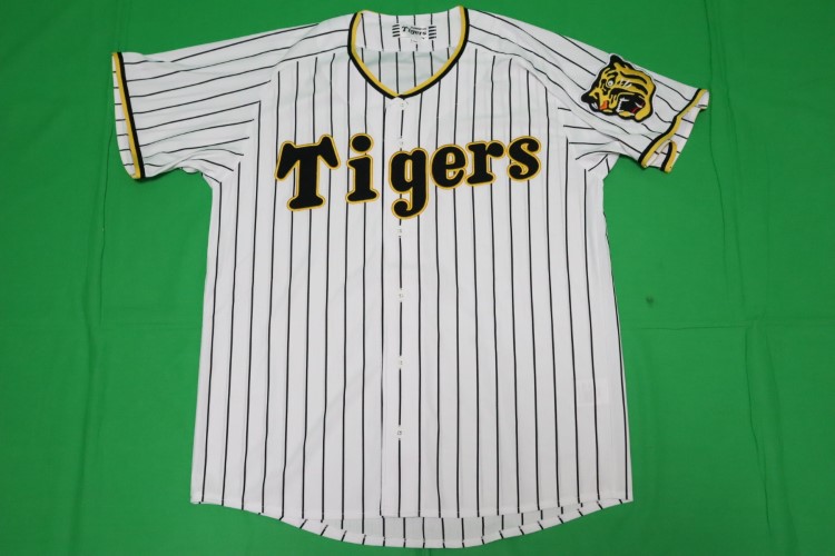 Hanshin Tigers unveil new unis